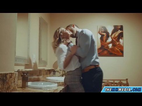 ❤️ Wenn eine vollbusige Blondine dich in einer öffentlichen Toilette verführt ️ Super porn bei uns de.com-porn-kai.ru ﹏